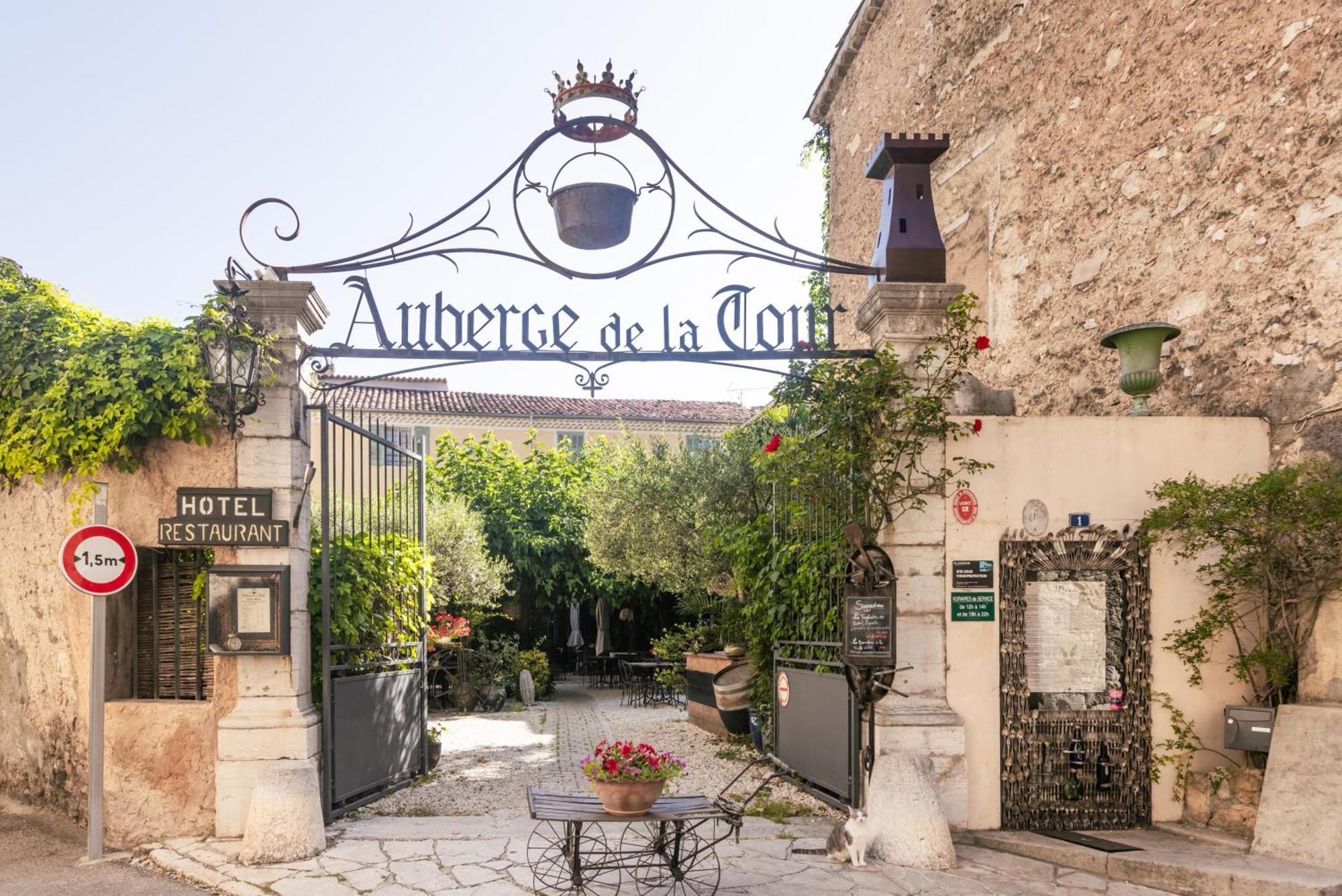 Auberge De La Tour オープス エクステリア 写真